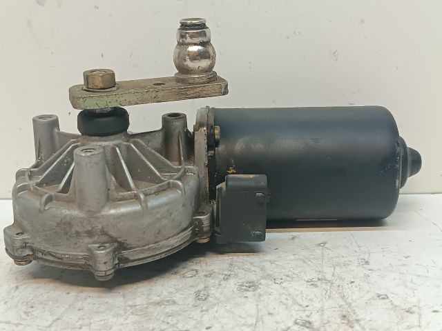bontott BMW 5 E39 Első Ablaktörlő Motor