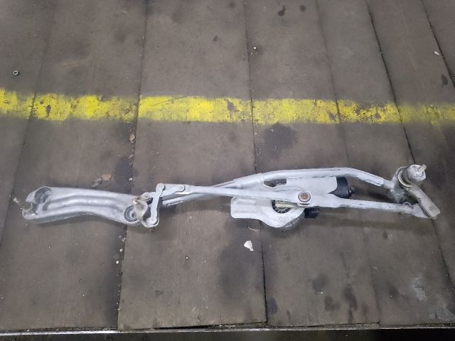 bontott BMW 5 E39 Első Ablaktörlő Szerkezet Motorral