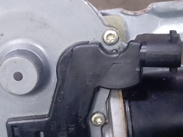 bontott BMW 5 E39 Első Ablaktörlő Szerkezet Motorral