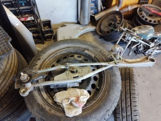 bontott BMW 5 E39 Első Ablaktörlő Szerkezet Motorral