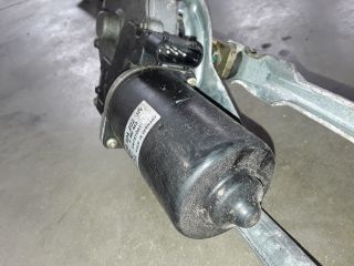 bontott BMW 5 E39 Első Ablaktörlő Szerkezet Motorral
