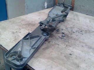 bontott BMW 5 E39 Első Ablaktörlő Szerkezet