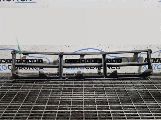 bontott BMW 5 E39 Első Lökhárító Díszléc