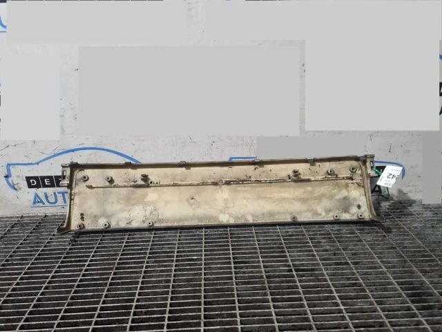 bontott BMW 5 E39 Első Lökhárító Díszléc