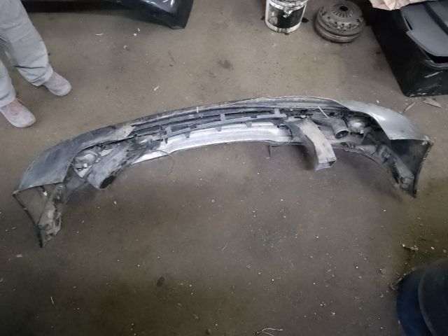 bontott BMW 5 E39 Első Lökhárító (Részeivel)