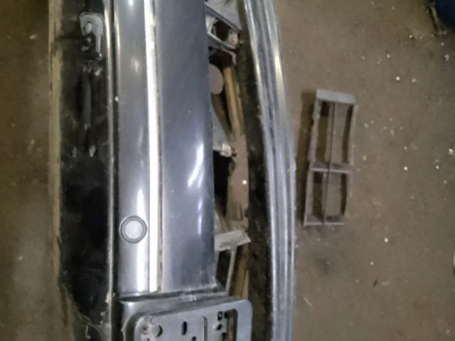 bontott BMW 5 E39 Első Lökhárító (Részeivel)