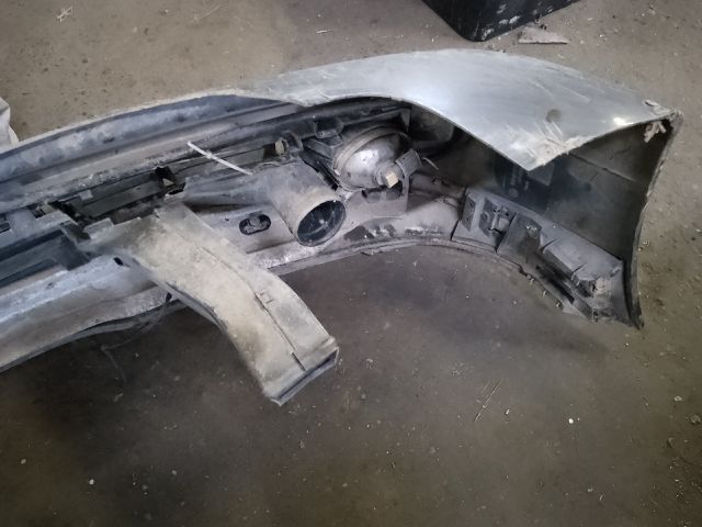 bontott BMW 5 E39 Első Lökhárító (Részeivel)