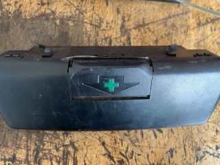 bontott BMW 5 E39 Első Tároló Rekesz