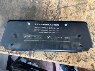 bontott BMW 5 E39 Első Tároló Rekesz