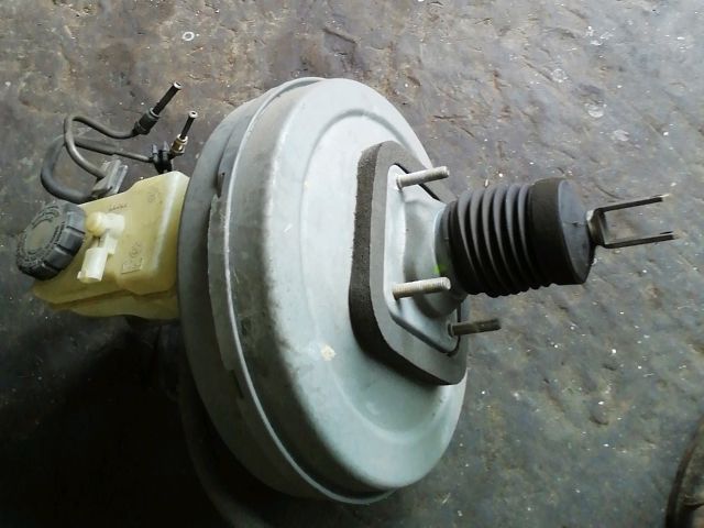 bontott BMW 5 E39 Fékrásegítő