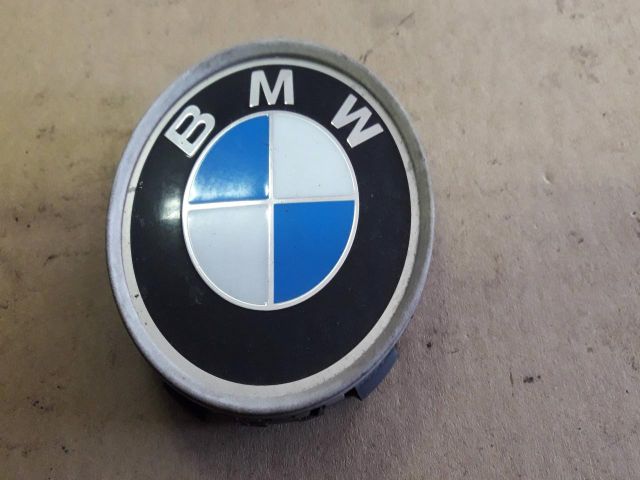 bontott BMW 5 E39 Felniközép (1 db)