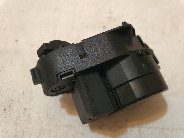 bontott BMW 5 E39 Fűtés Állító Motor