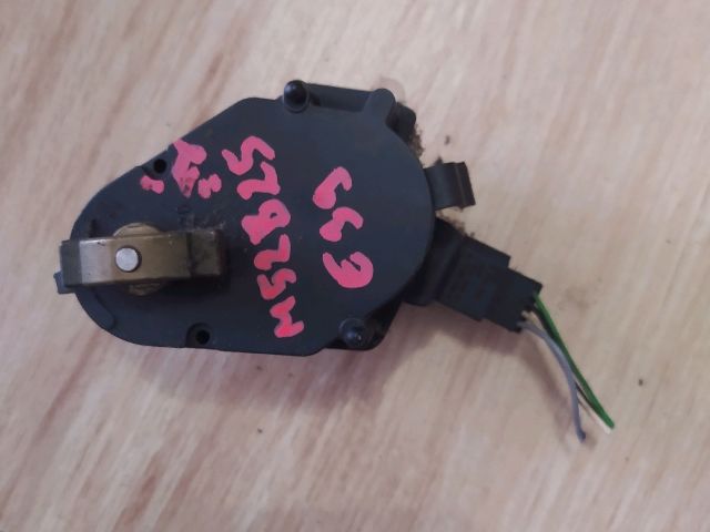 bontott BMW 5 E39 Fűtés Állító Motor