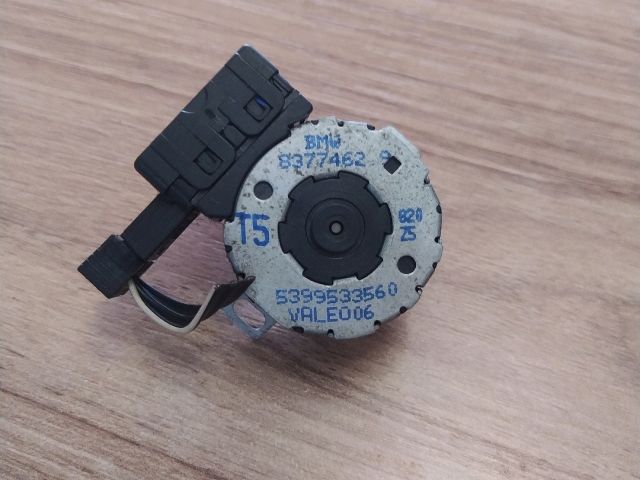 bontott BMW 5 E39 Fűtés Állító Motor