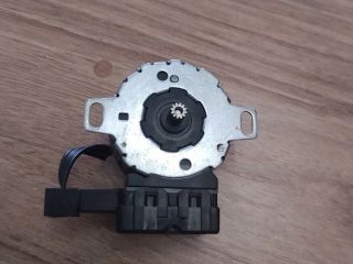 bontott BMW 5 E39 Fűtés Állító Motor