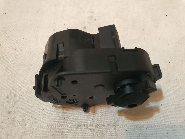 bontott BMW 5 E39 Fűtés Állító Motor