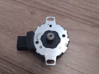 bontott BMW 5 E39 Fűtés Állító Motor