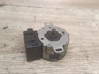 bontott BMW 5 E39 Fűtés Állító Motor