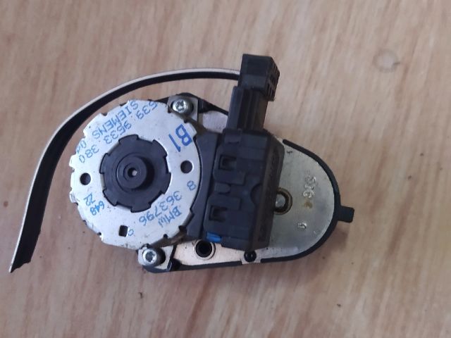 bontott BMW 5 E39 Fűtés Állító Motor