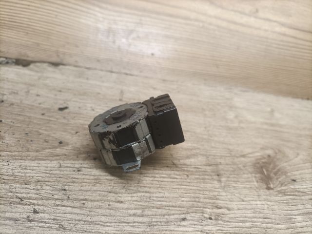 bontott BMW 5 E39 Fűtés Állító Motor