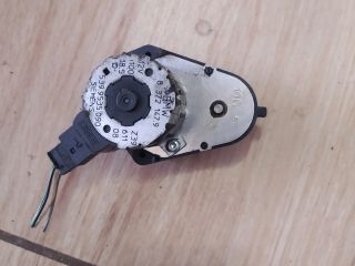 bontott BMW 5 E39 Fűtés Állító Motor