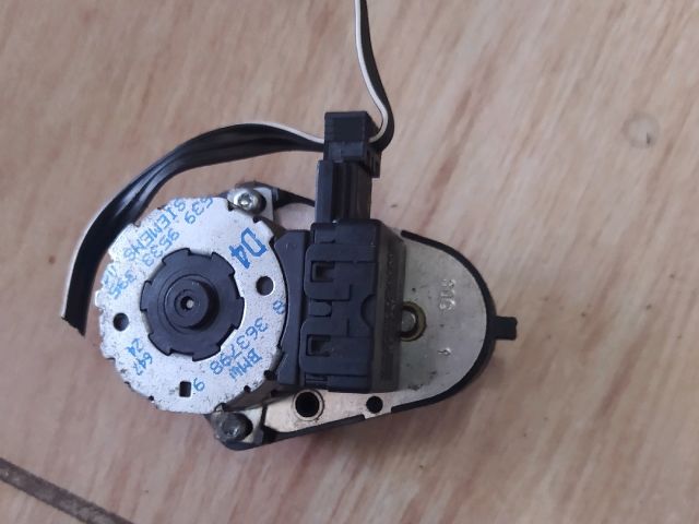 bontott BMW 5 E39 Fűtés Állító Motor