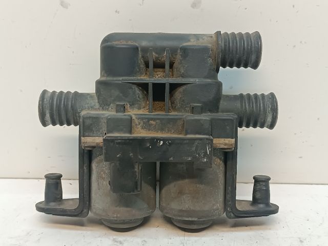 bontott BMW 5 E39 Fűtéscsap