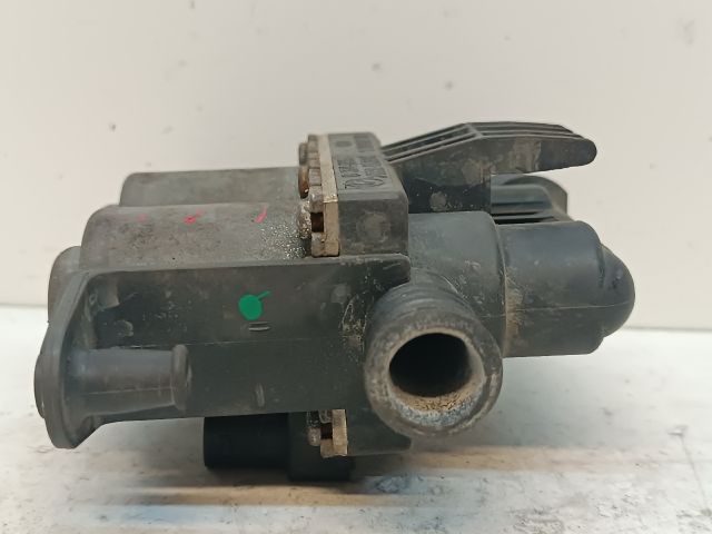 bontott BMW 5 E39 Fűtéscsap