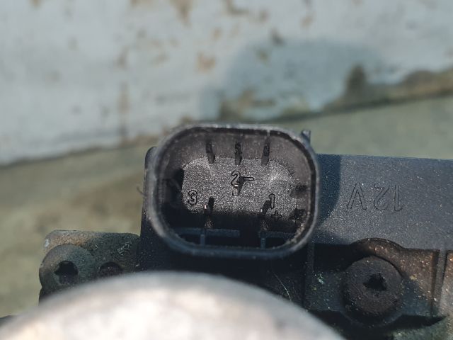 bontott BMW 5 E39 Fűtéscsap