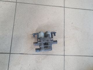 bontott BMW 5 E39 Fűtéscsap