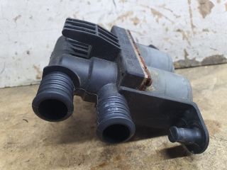 bontott BMW 5 E39 Fűtéscsap