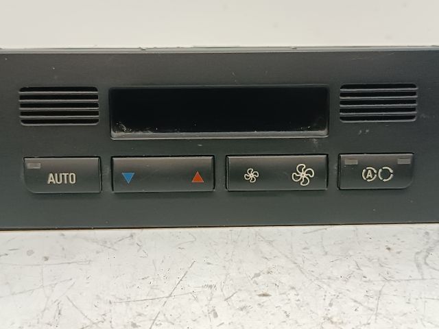 bontott BMW 5 E39 Fűtéskapcsoló (digit klímás)