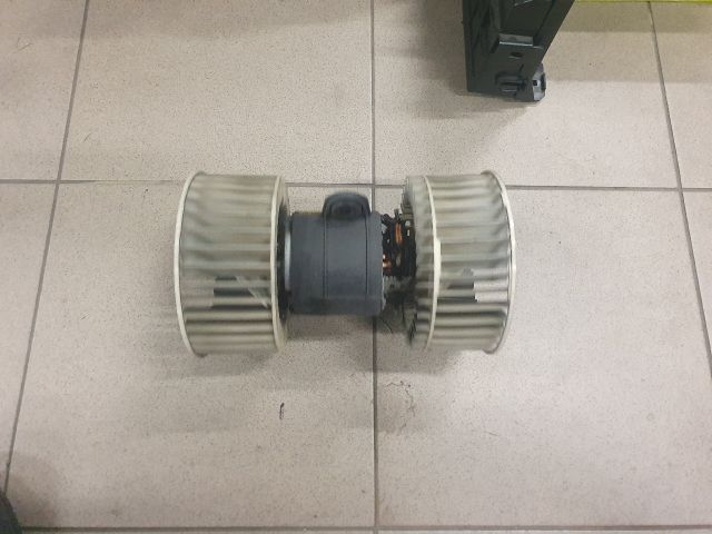 bontott BMW 5 E39 Fűtőmotor (Klímás)