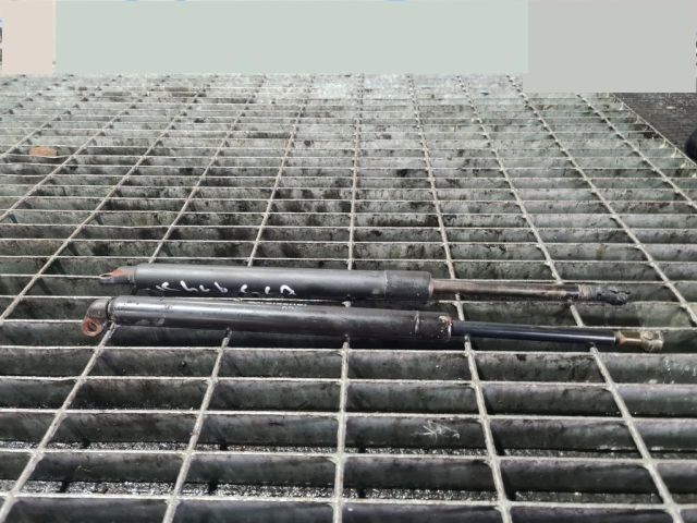 bontott BMW 5 E39 Gázrugós Kitámasztó Teleszkóp Csomagtérajtó (Pozíciófüggetlen)