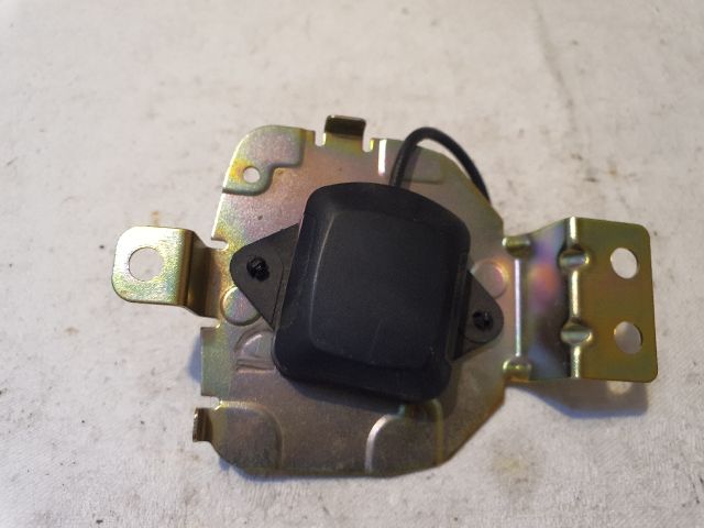 bontott BMW 5 E39 GPS Antenna