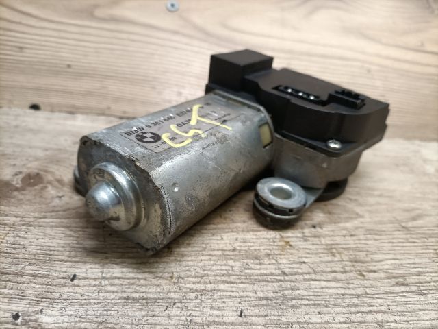 bontott BMW 5 E39 Hátsó Ablaktörlő Motor