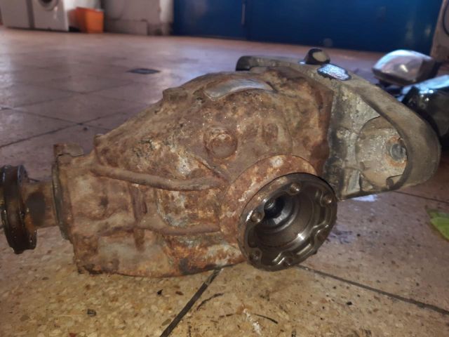 bontott BMW 5 E39 Hátsó Differenciálmű