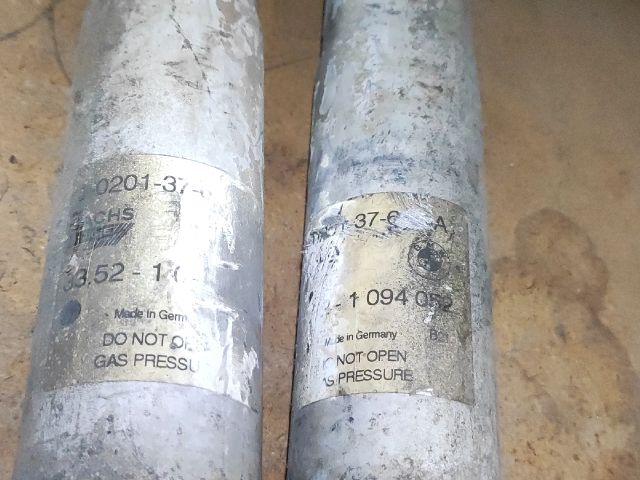 bontott BMW 5 E39 Hátsó Lengéscsillapító Pár