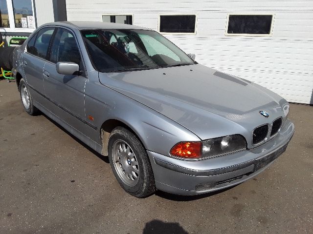 bontott BMW 5 E39 Hátsó Lökhárító Merevítő (Fém)