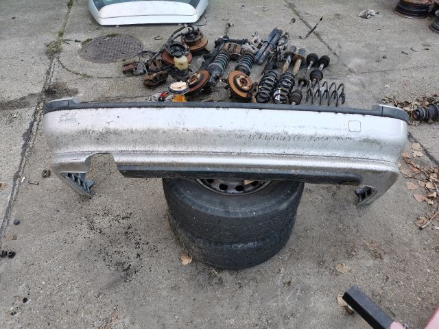 bontott BMW 5 E39 Hátsó Lökhárító (Részeivel)