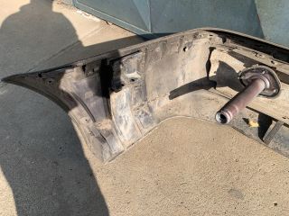 bontott BMW 5 E39 Hátsó Lökhárító (Részeivel)