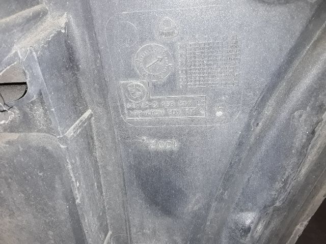 bontott BMW 5 E39 Hátsó Lökhárító (Üresen)