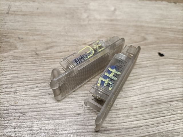 bontott BMW 5 E39 Hátsó Rendszámtábla Világítás