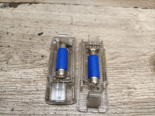 bontott BMW 5 E39 Hátsó Rendszámtábla Világítás