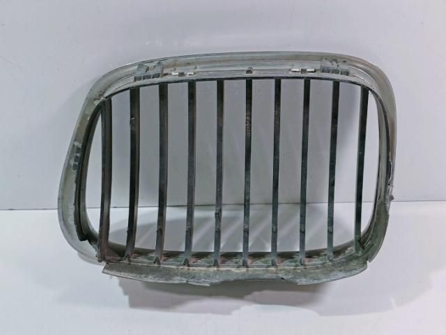 bontott BMW 5 E39 Hűtőrács