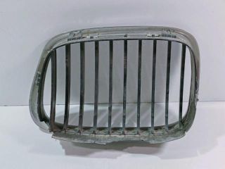 bontott BMW 5 E39 Hűtőrács