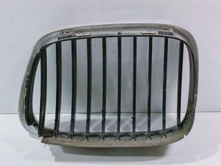 bontott BMW 5 E39 Hűtőrács