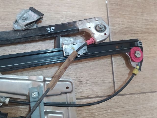 bontott BMW 5 E39 Jobb első Ablakemelő Szerkezet (Elektromos)