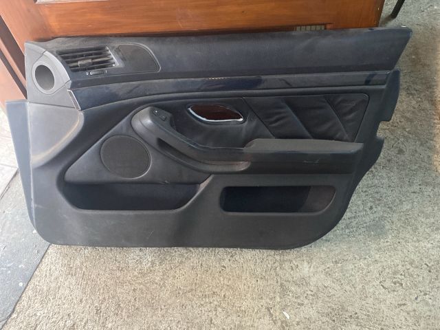 bontott BMW 5 E39 Jobb első Ajtó Kárpit