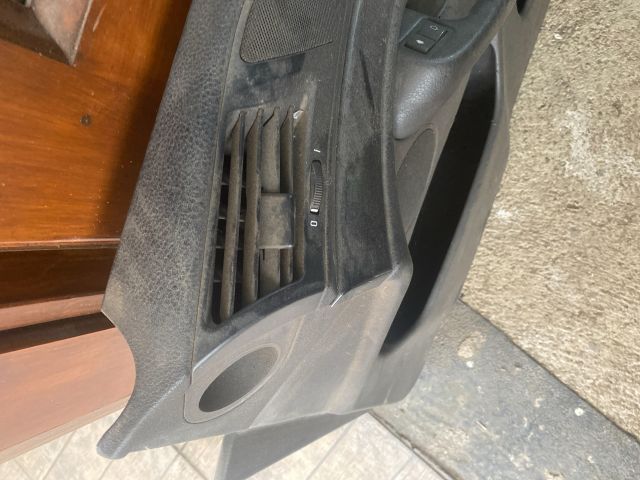 bontott BMW 5 E39 Jobb első Ajtó Kárpit